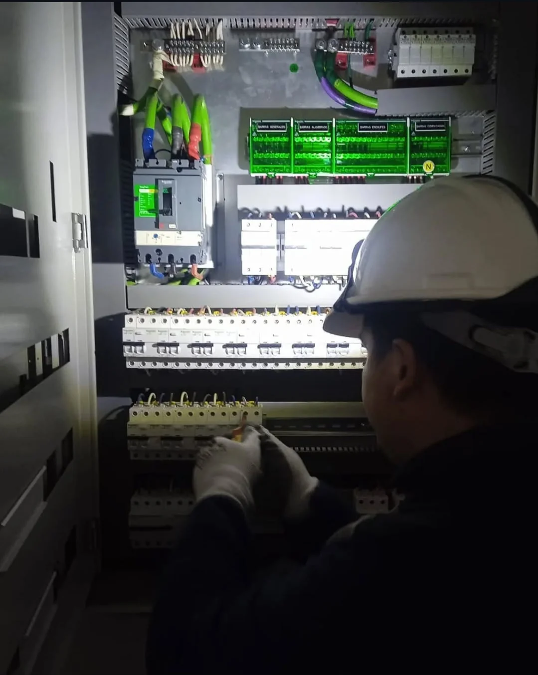 Instalaciones Eléctricas